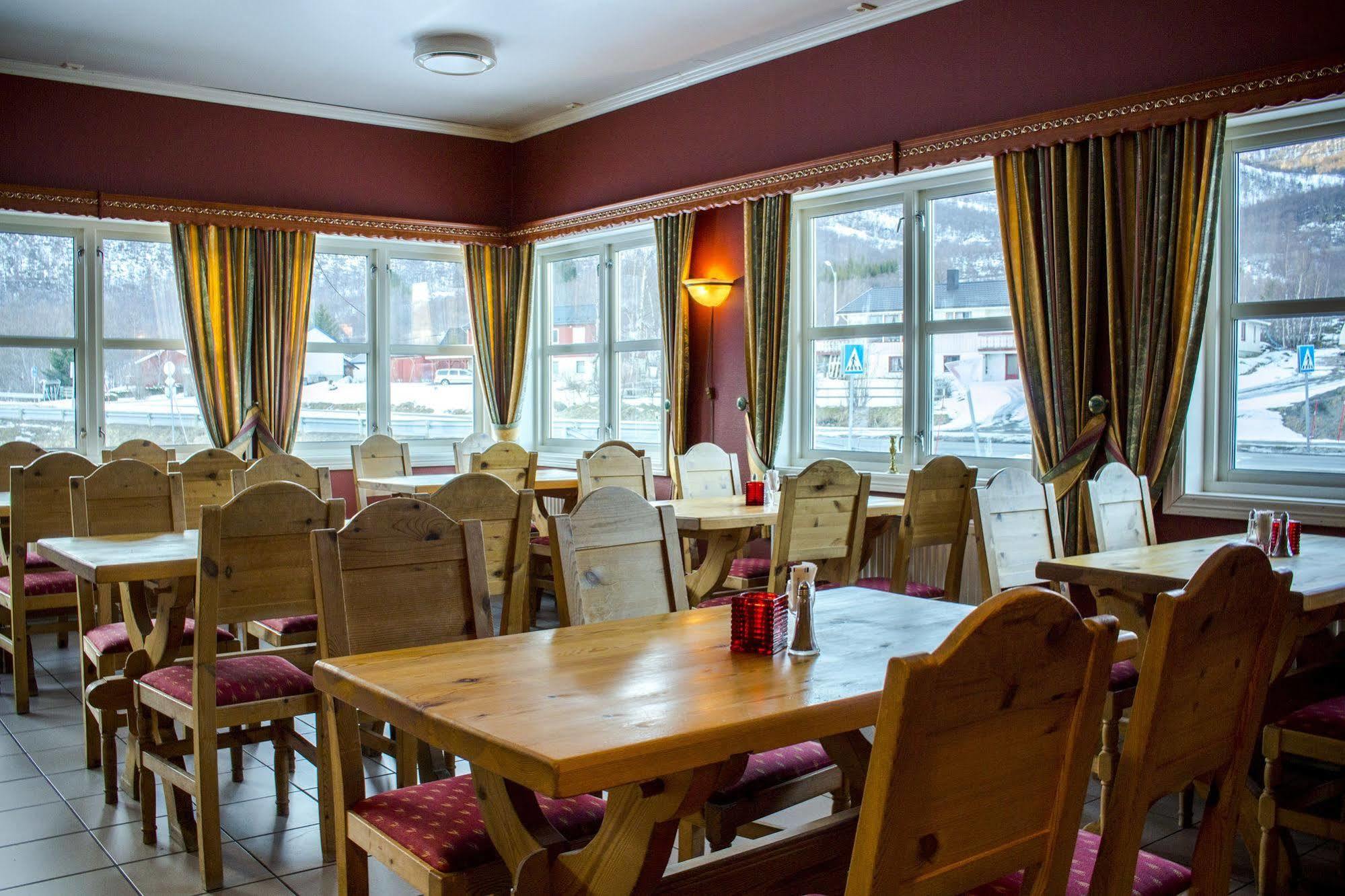 Tysfjord Hotel Storjord I Tysfjord Exteriér fotografie